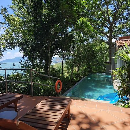 Ambong Pool Villas - Private Pool Pantai Cenang  Exterior photo